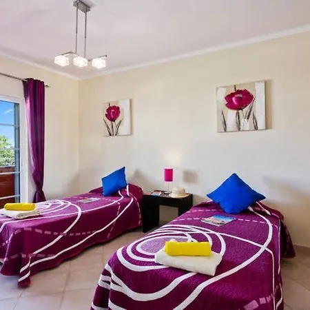 2 Villa Pêra